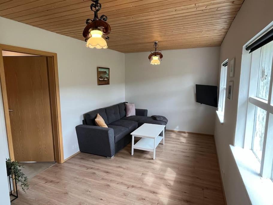 Black Valley Apartment Thoroddsstathir Exteriör bild